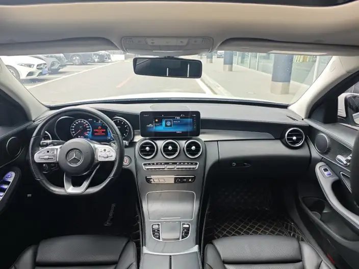 Mercedes-Benz C-Class 2021 Model C 200 L Dynamic Model Sports Edition – фото 6