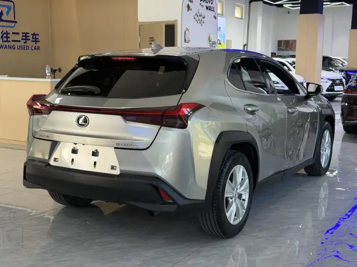 Lexus UX 2020 Model 200 Special Edition