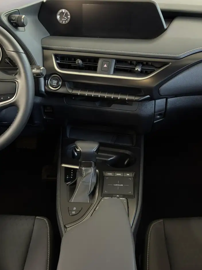 Lexus UX 2020 Model 200 Special Edition – фото 8