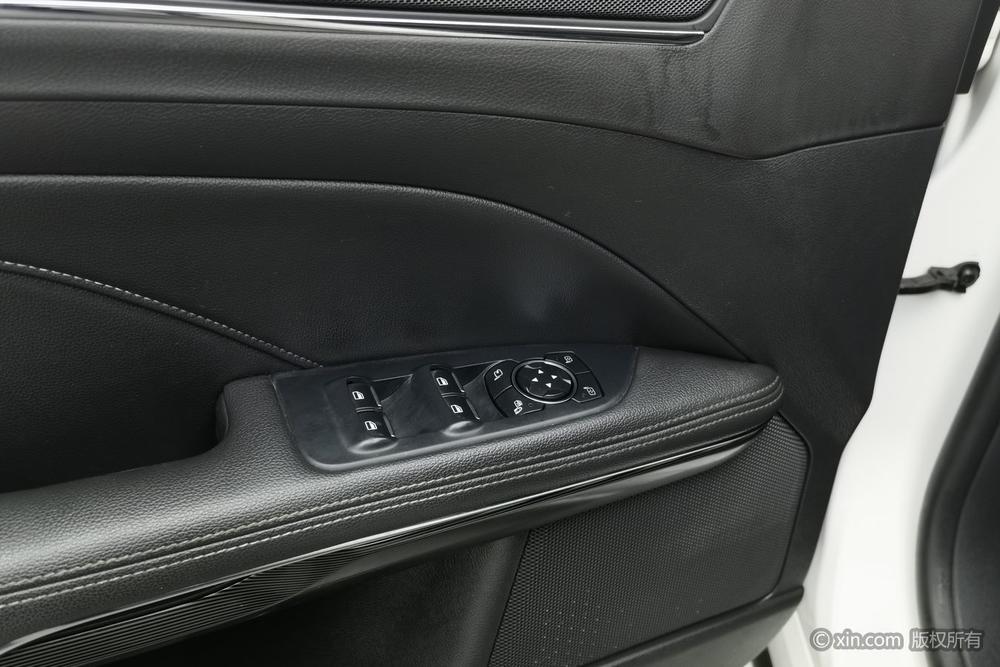 Taurus 2015 модификация EcoBoost 245 Luxury – фото 23