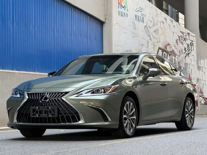 Lexus ES 2021 Model 200 Superior Edition