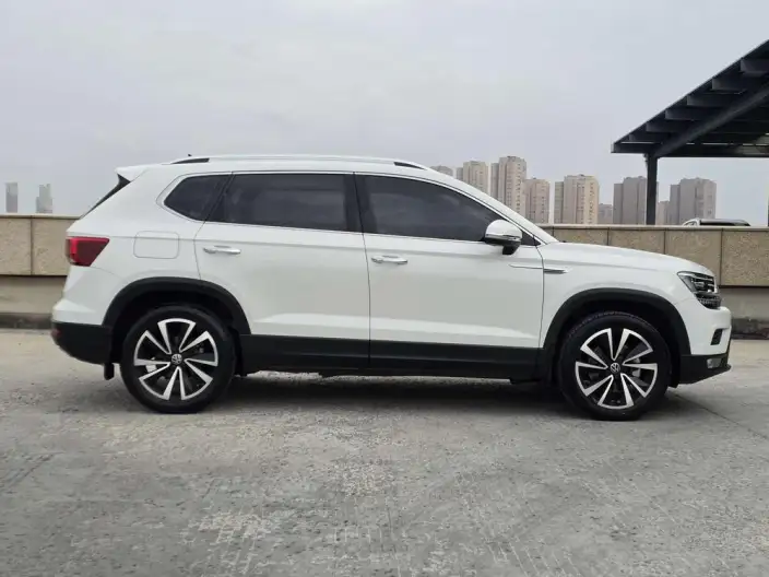 Volkswagen Tharu 2021 Model 280TSI 2WD Deluxe Edition PLUS – фото 7