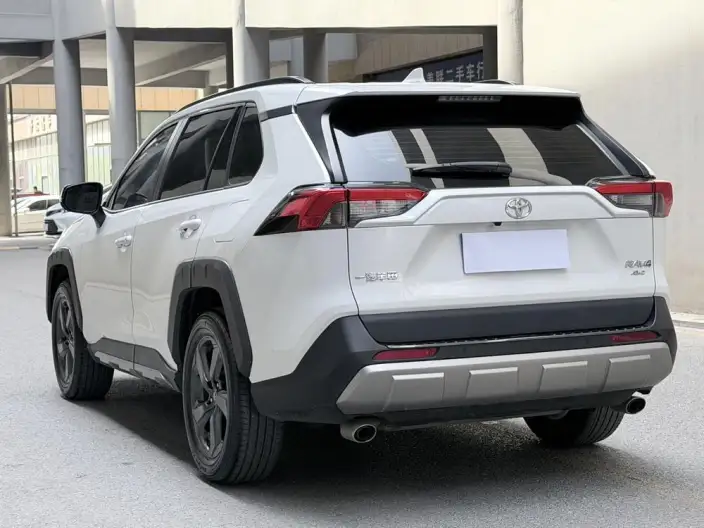 Toyota RAV4 2022 Model 2.0L CVT 4WD Fashion PLUS Edition