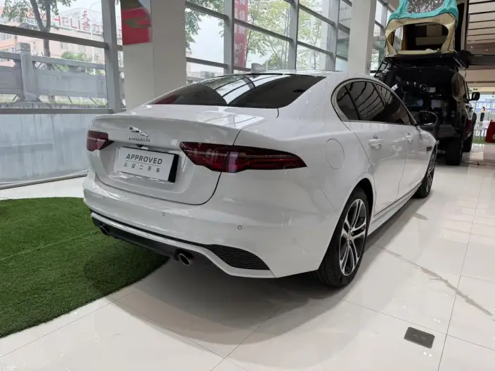 Jaguar XE L 2024 Model 2.0T 250PS R-DYNAMIC S Enterprising Sports Edition – фото 6