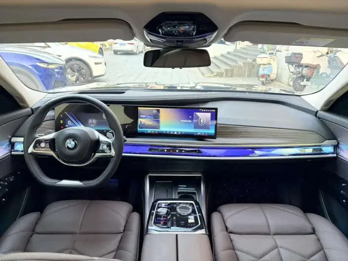 BMW 7 Series 2023 Model 740Li Leading Model Luxury Set – фото 6