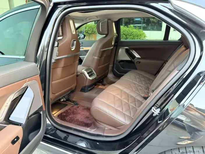 BMW 7 Series 2023 Model 740Li Leading Model Luxury Set – фото 9