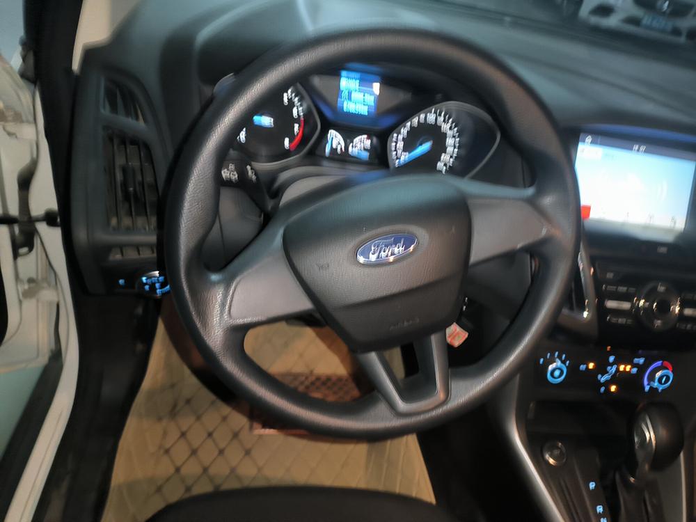Ford Focus 2017 модификация хэтчбек 1.6L автоматическое Com f ort Zhixing Edition – фото 7