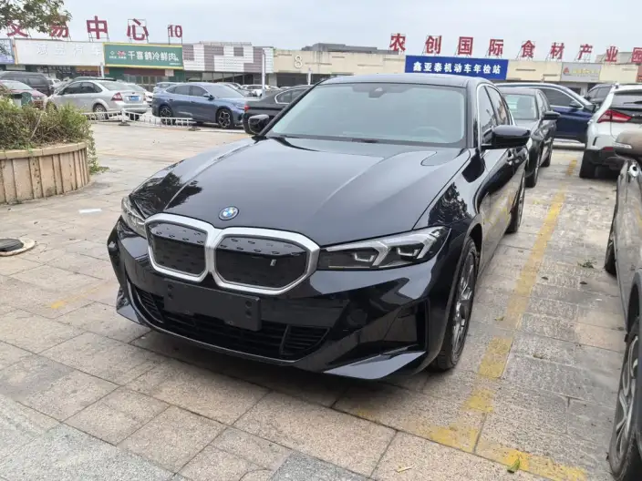 BMW i3 2023 Model eDrive35L