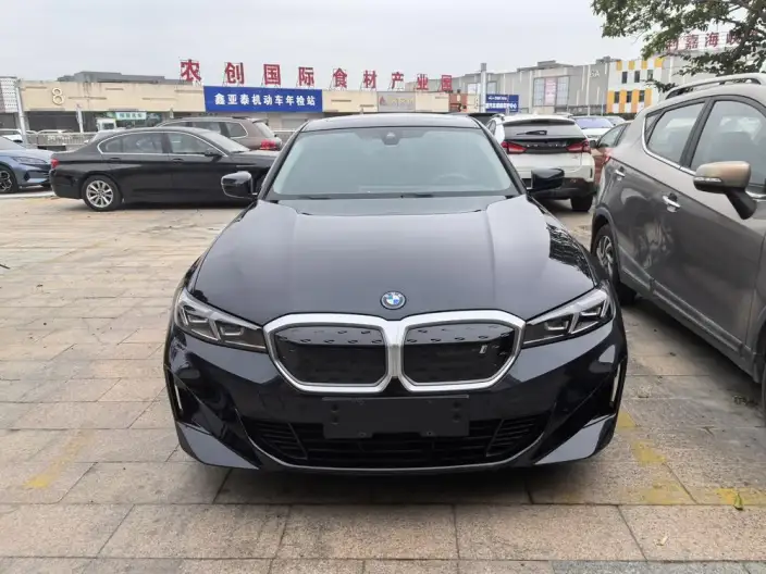 BMW i3 2023 Model eDrive35L