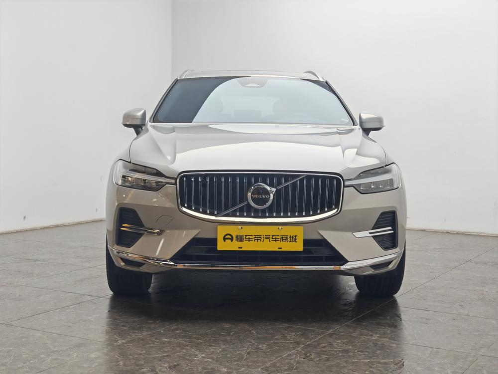 Volvo XC60 2025 B5 AWD Intelligent Leisure Luxury Edition