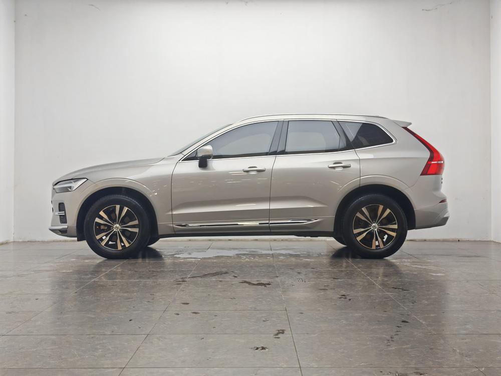 Volvo XC60 2025 B5 AWD Intelligent Leisure Luxury Edition