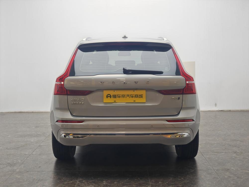 Volvo XC60 2025 B5 AWD Intelligent Leisure Luxury Edition – фото 6