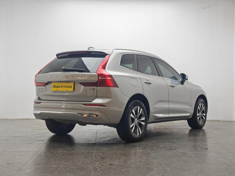 Volvo XC60 2025 B5 AWD Intelligent Leisure Luxury Edition – фото 7