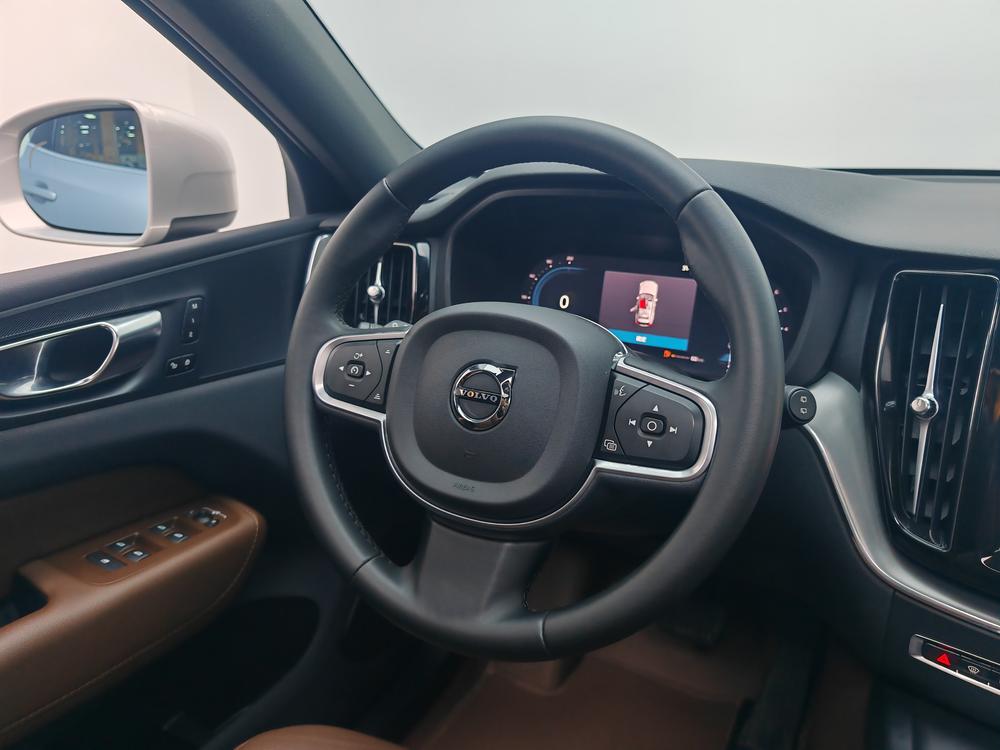 Volvo XC60 2025 B5 AWD Intelligent Leisure Luxury Edition – фото 16