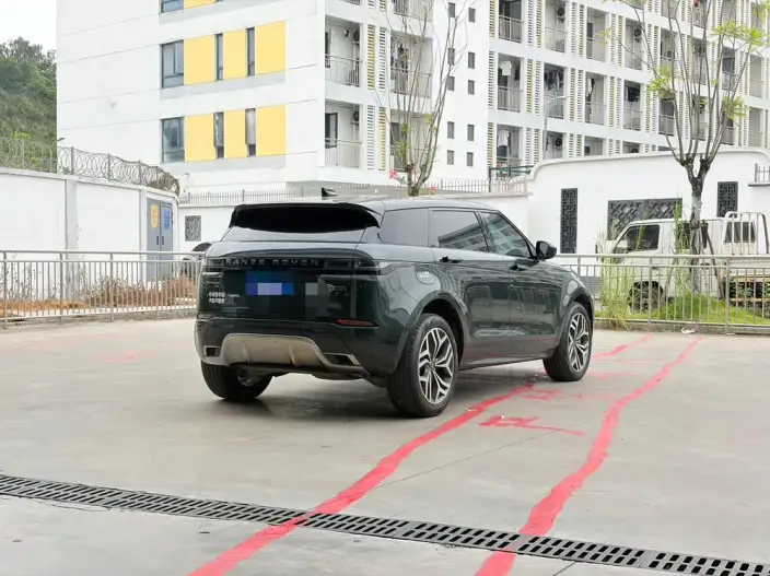 Range Rover Evoque 2023 Model Aurora L 249PS R-Dynamic Deluxe Edition – фото 6