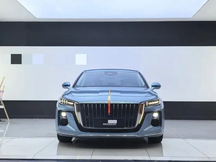 Hongqi H5 2023 Model 2.0T Automatic Flag Lead Edition
