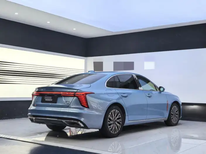 Hongqi H5 2023 Model 2.0T Automatic Flag Lead Edition – фото 6