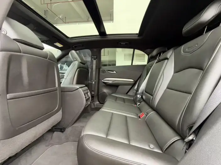 Cadillac XT4 2024 Model 28T 2WD Luxury Model – фото 9