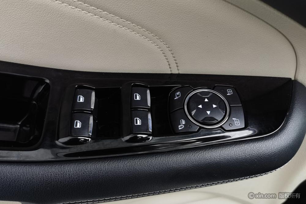 Ford Edge 2016 EcoBoost 245 AWD Premium Elite 7-seat – фото 22