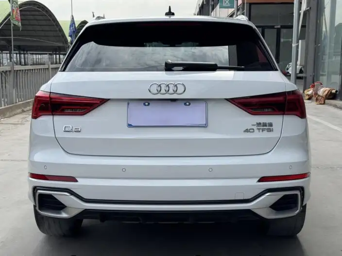 AUDI Q3 2023 Model 40 TFSI Fashion Dynamic Model