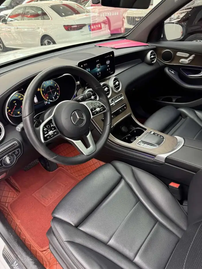Mercedes-Benz GLC 2022 Model GLC 260 L 4MATIC Luxury Model – фото 8