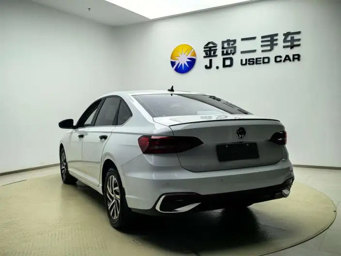 Volkswagen Lavida 2023 Model 1.5L Automatic Manyi Edition – фото 5