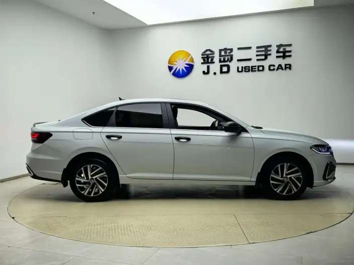 Volkswagen Lavida 2023 Model 1.5L Automatic Manyi Edition – фото 8