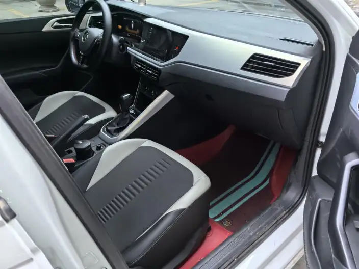 Polo 2023 Model Plus 1.5L Automatic Colorful Technology Version – фото 7