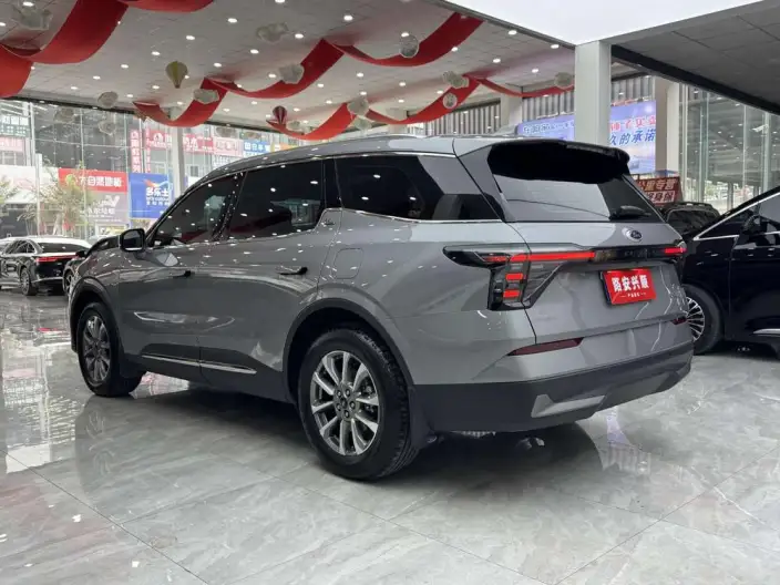 Ford Edge 2025 Model Ford Edge L 2.0T EcoBoost 2WD VII seat Luxury Model