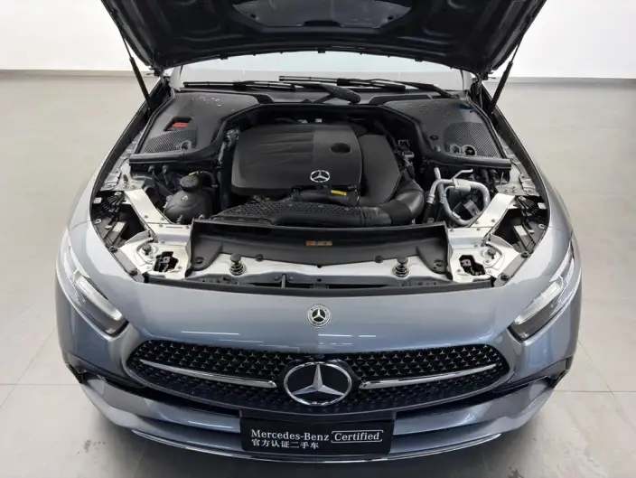 Mercedes-Benz CLS 2023 Model CLS 300 Luxury Model – фото 9
