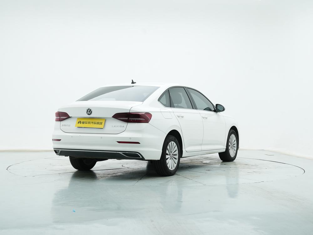 Volkswagen Lavida 2021 1.5L Automatic Com f ort – фото 7