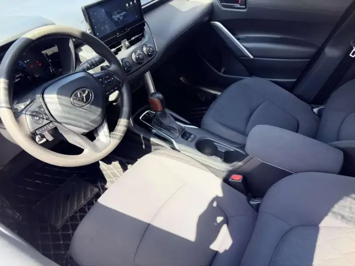 Toyota Corolla Cross 2024 Model 2.0L CVT Pioneer Edition – фото 8