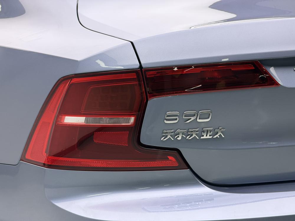 Volvo S90 2020 Facelift T5 Intelligent Refined Luxury – фото 13