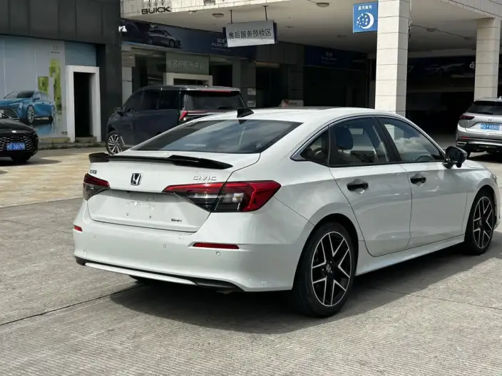 Honda Civic 2022 Model 2.0L e:HEV Speed Edition – фото 6