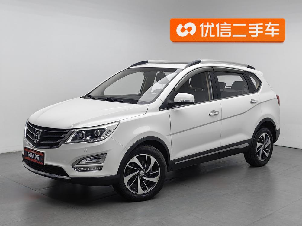 Baojun 560 2015 1.8L Manual Luxury – фото 1