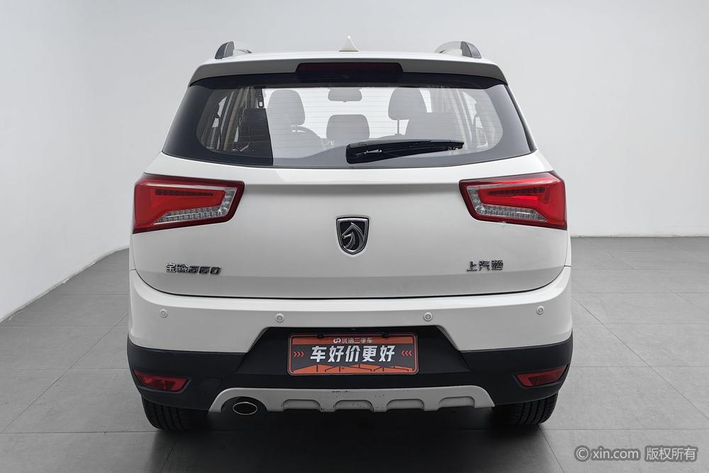 Baojun 560 2015 1.8L Manual Luxury – фото 3