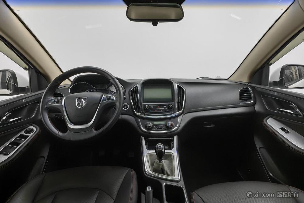 Baojun 560 2015 1.8L Manual Luxury – фото 12