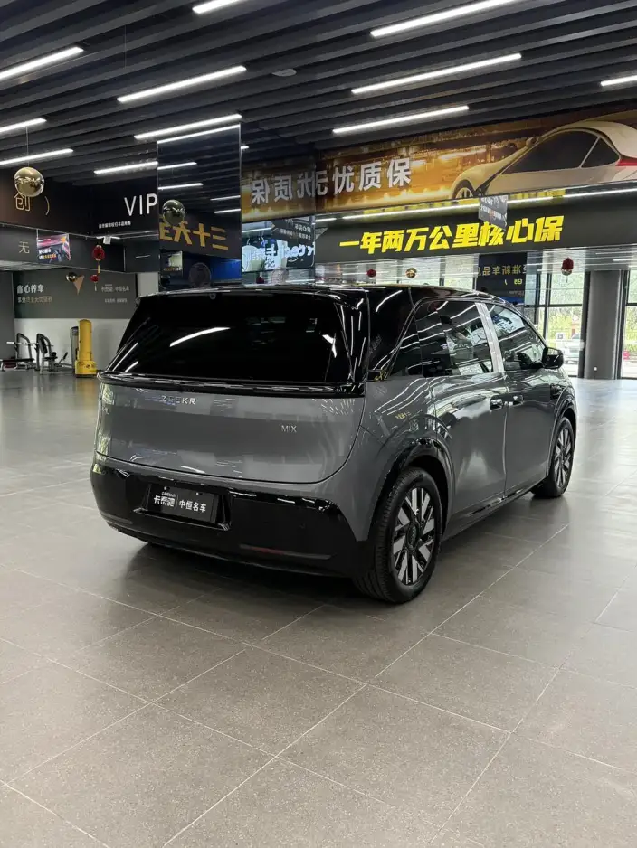 ZEEKR MIX 2025 Model 76kWh Smart Driving Edition
