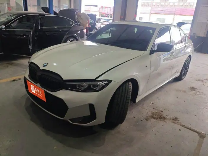 BMW 3 Series 2025 Model 330i M Sports Night Set – фото 10