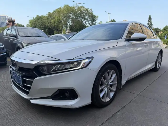 Honda Accord 2022 Model 260TURBO Deluxe Edition – фото 1