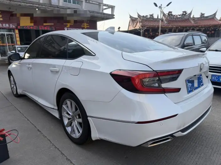 Honda Accord 2022 Model 260TURBO Deluxe Edition – фото 4