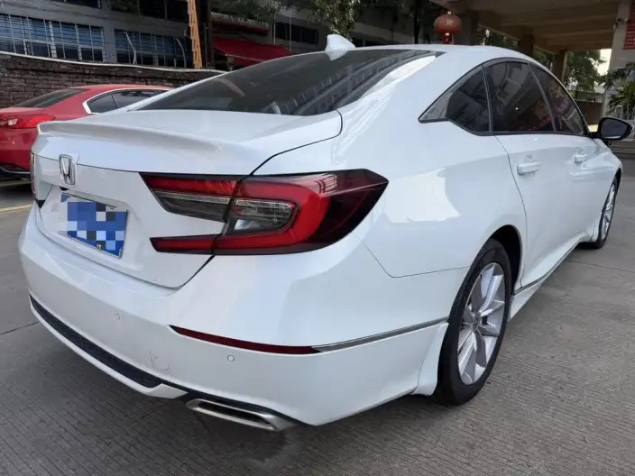 Honda Accord 2022 Model 260TURBO Deluxe Edition – фото 6