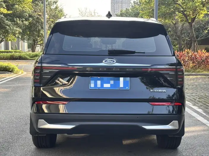 Ford Edge 2025 Model Ford Edge L 2.0T EcoBoost 2WD VII seat Luxury Model – фото 5