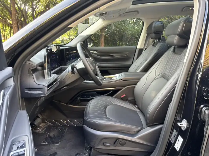 Ford Edge 2025 Model Ford Edge L 2.0T EcoBoost 2WD VII seat Luxury Model – фото 9
