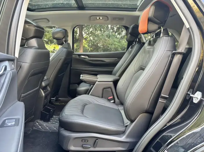 Ford Edge 2025 Model Ford Edge L 2.0T EcoBoost 2WD VII seat Luxury Model – фото 10