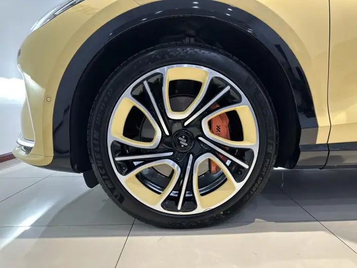 IM LS7 2023 Model Elite 4WD Edition – фото 9