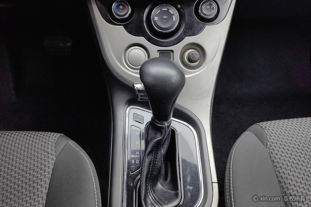 Haima M3 2016 модификация 1.5L CVT Com f ort – фото 16