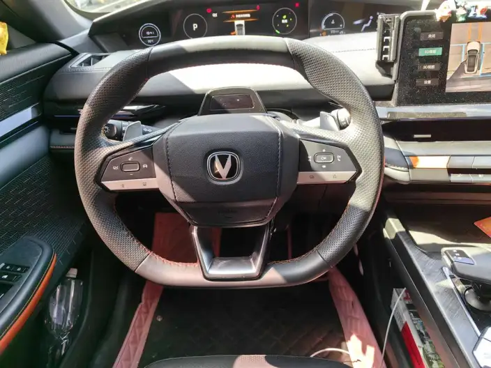 Changan UNI-V 2022 Model 1.5T Noble Model – фото 7