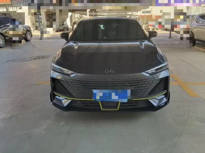 Changan UNI-V 2022 Model 1.5T Sports Edition – фото 2