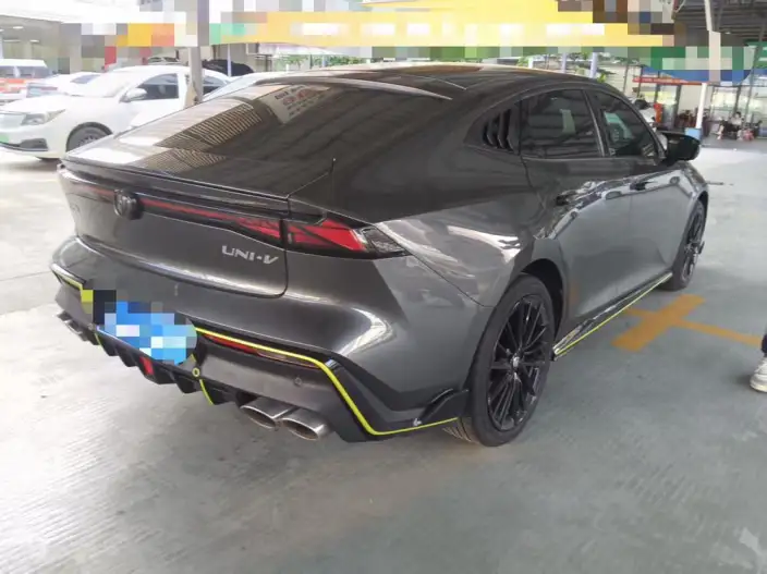 Changan UNI-V 2022 Model 1.5T Sports Edition – фото 6